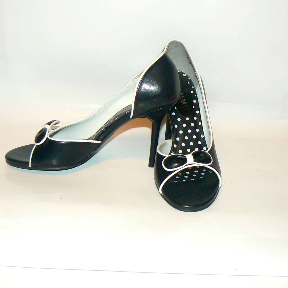 Women’s 3 inch Black High Heels With White Trim